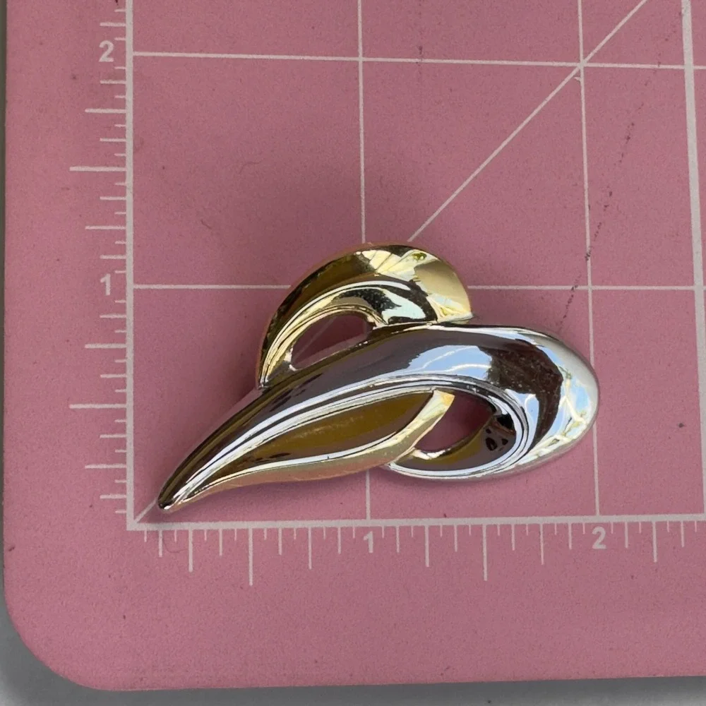 Vintage Two Tone Silver Gold Tone Chrome Geometric Hearts 1990s 2